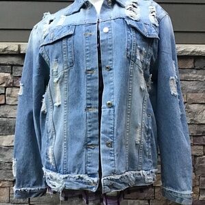 Levi's women's 3XL distressed jean jacket